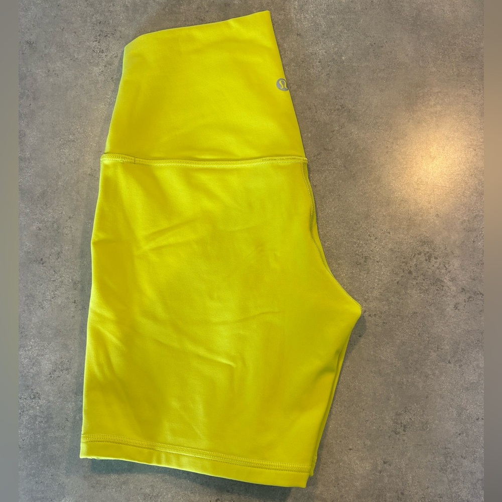 Lululemon Align high rise short. 6”
